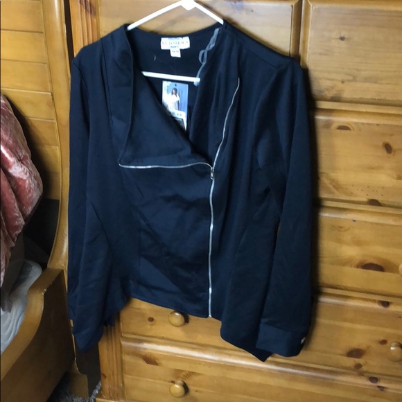 Zipper front light coat - Picture 2 of 3